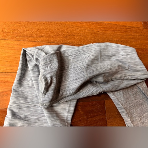 Lululemon Ombré Legging - Balance and Resist - Picture 6 of 6